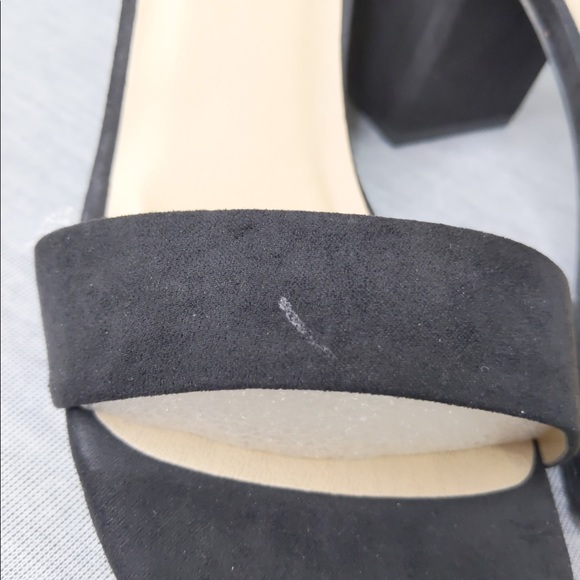 CL by Laundry Jessie Block Heel Sandal - Picture 12 of 16